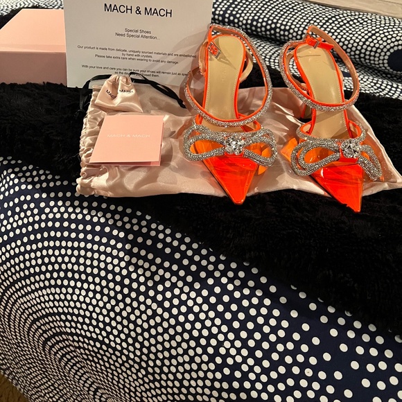 Heels - Picture 1 of 4